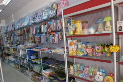 文化用品加盟店与化妆品 跨界经营的可能性与挑战